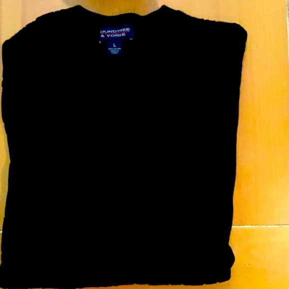 Roundtree & Yorke Other - Mens sweater. Size Large